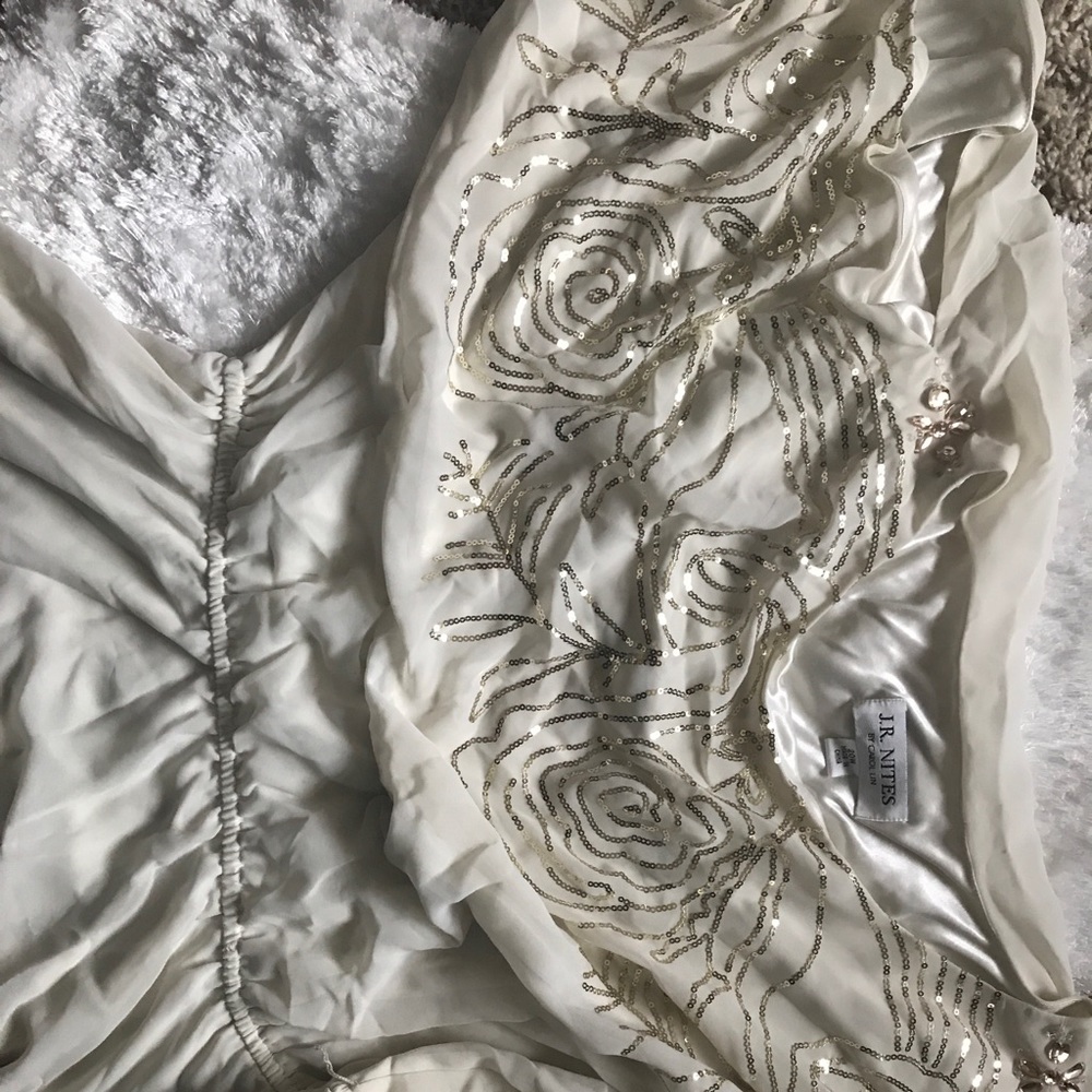 J.R. Nites white blouse